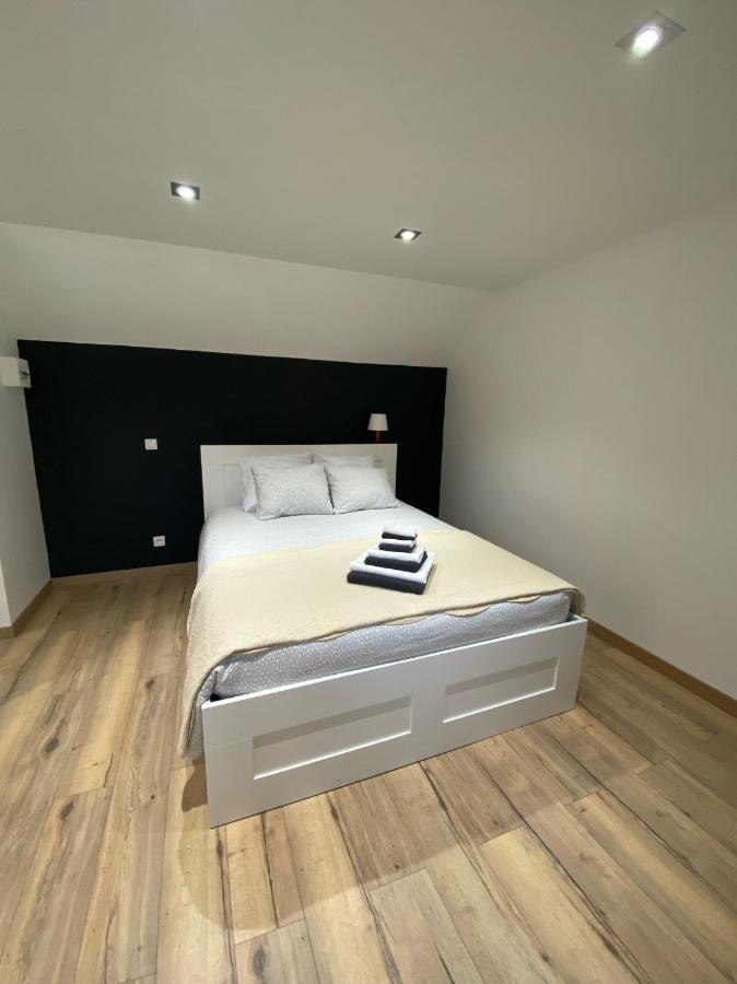 Chambre D'Hotes La Chaiserie Romeries Exterior photo